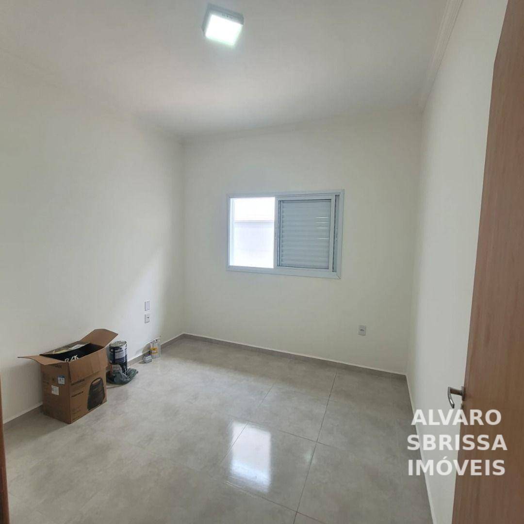 Casa à venda com 3 quartos, 114m² - Foto 14