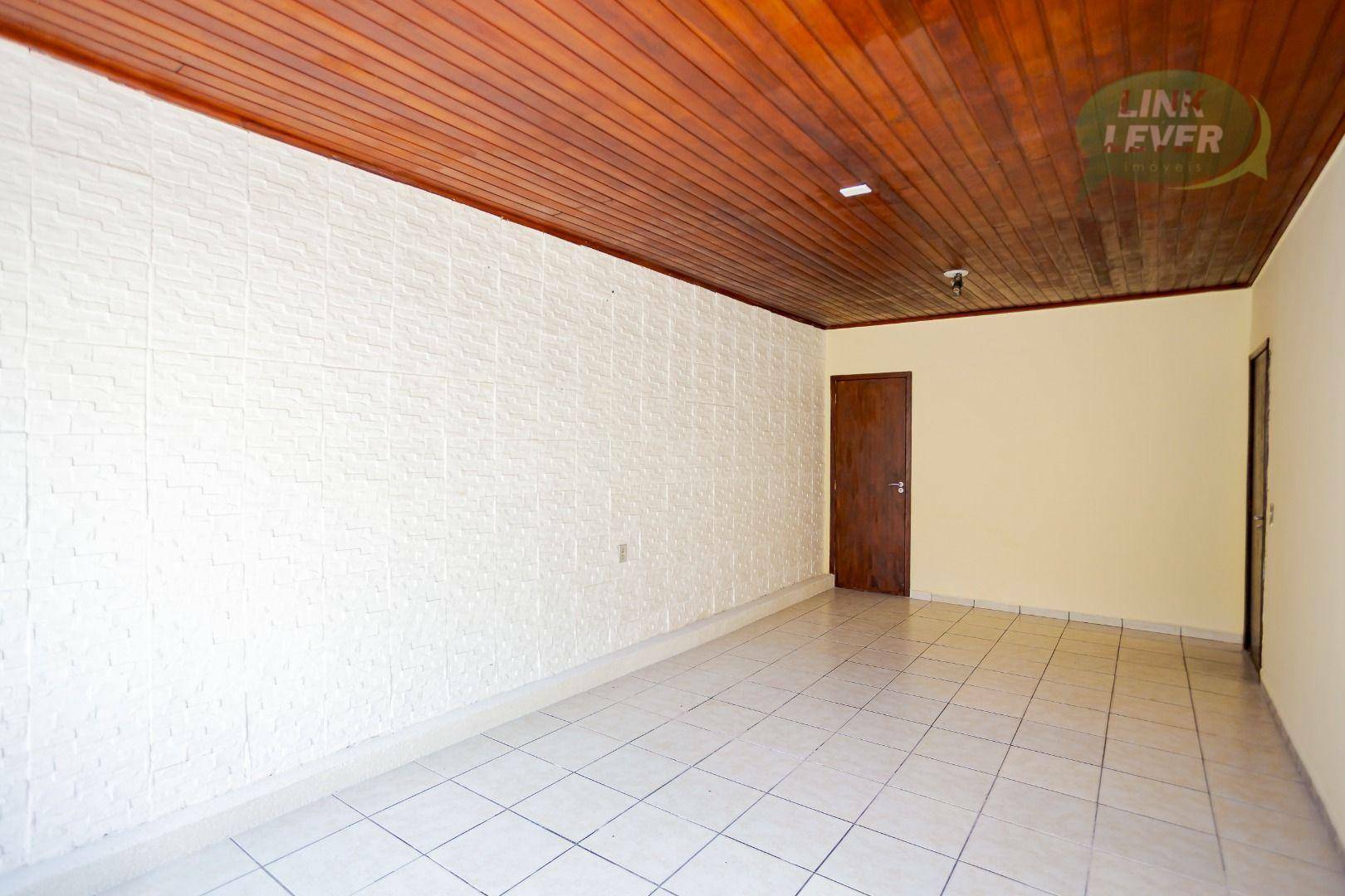 Casa para alugar com 3 quartos, 115m² - Foto 3