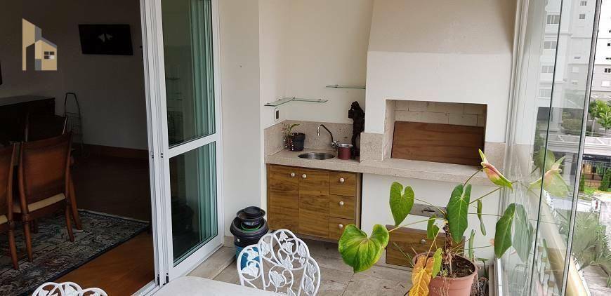 Apartamento à venda com 3 quartos, 190m² - Foto 7