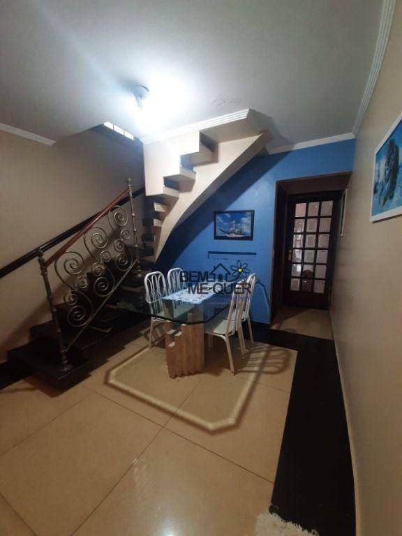 Sobrado à venda com 3 quartos, 200m² - Foto 4