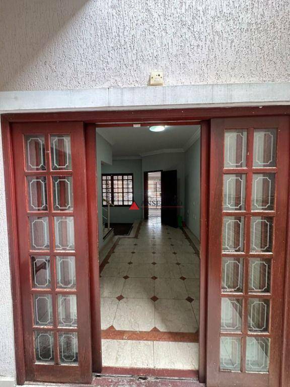 Sobrado, 6 quartos, 214 m² - Foto 4