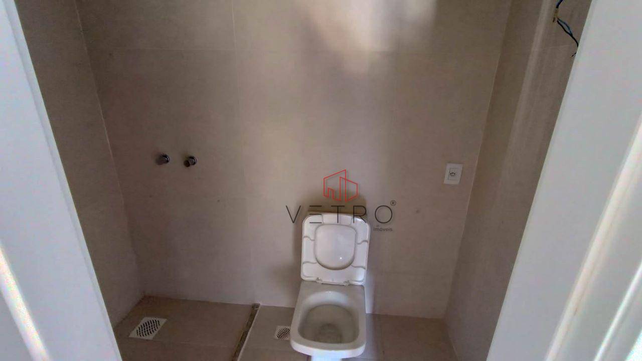 Apartamento à venda com 2 quartos, 70m² - Foto 11