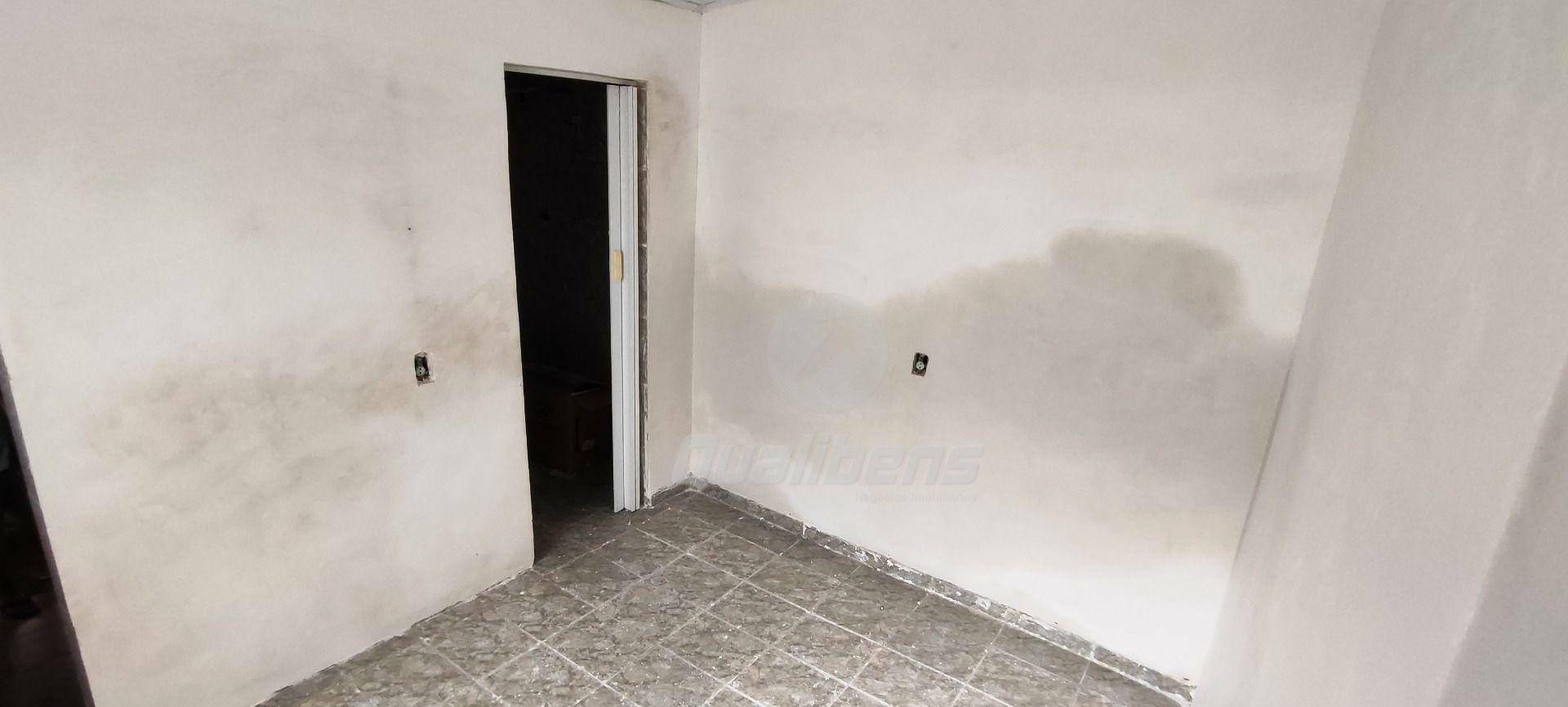 Casa à venda com 4 quartos, 200m² - Foto 22