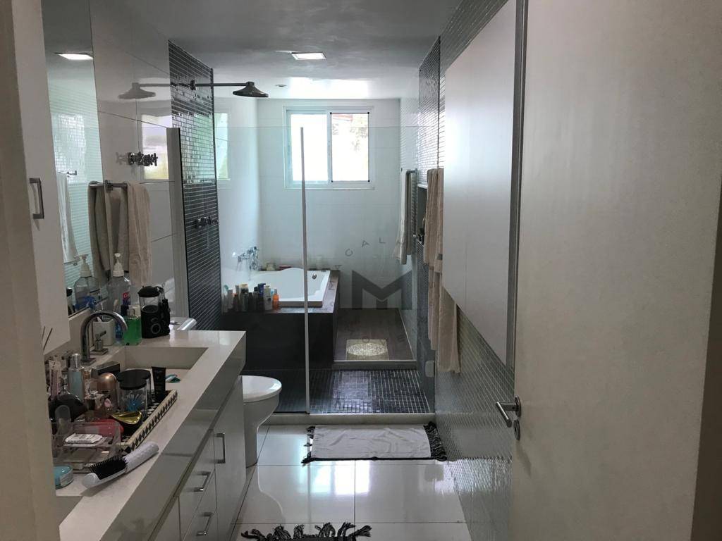 Casa à venda com 4 quartos, 400m² - Foto 15