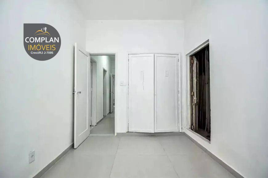 Apartamento à venda com 3 quartos, 91m² - Foto 10