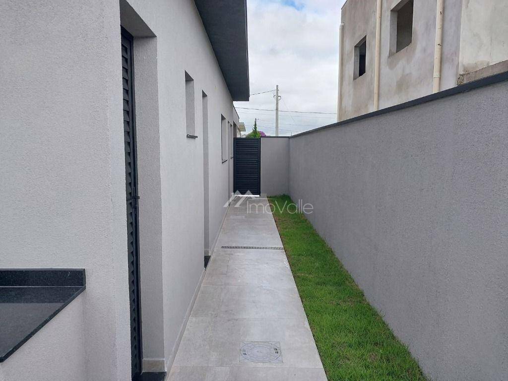 Casa de Condomínio à venda com 3 quartos, 255m² - Foto 24