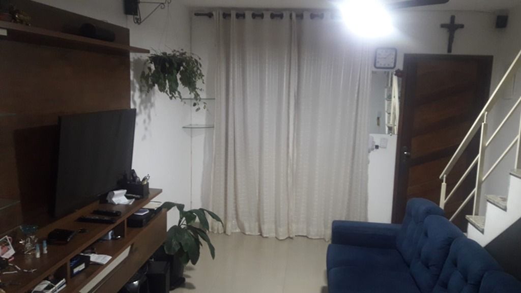 Sobrado à venda com 2 quartos, 60m² - Foto 4