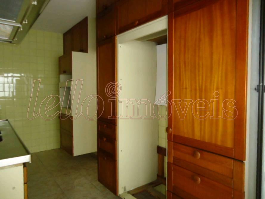 Apartamento para alugar com 3 quartos, 129m² - Foto 11