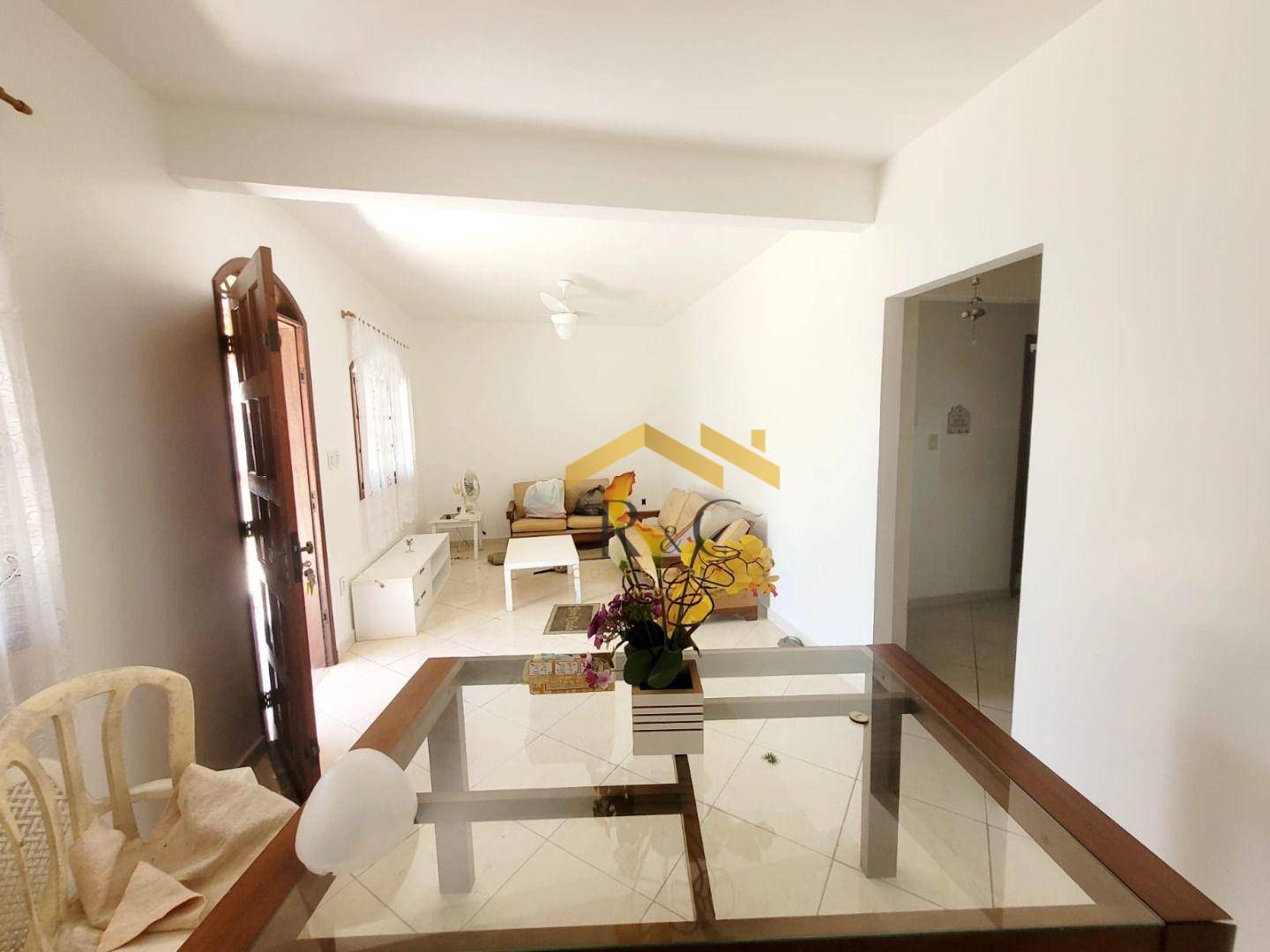 Casa à venda com 2 quartos, 80m² - Foto 4