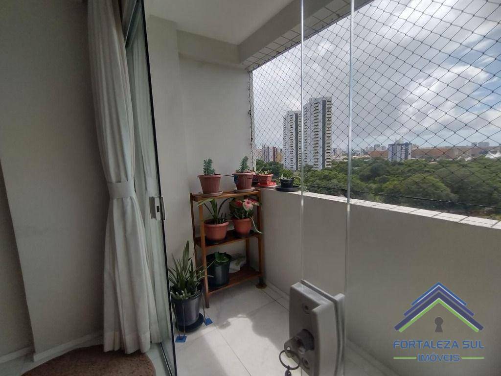 Apartamento à venda com 3 quartos, 73m² - Foto 12