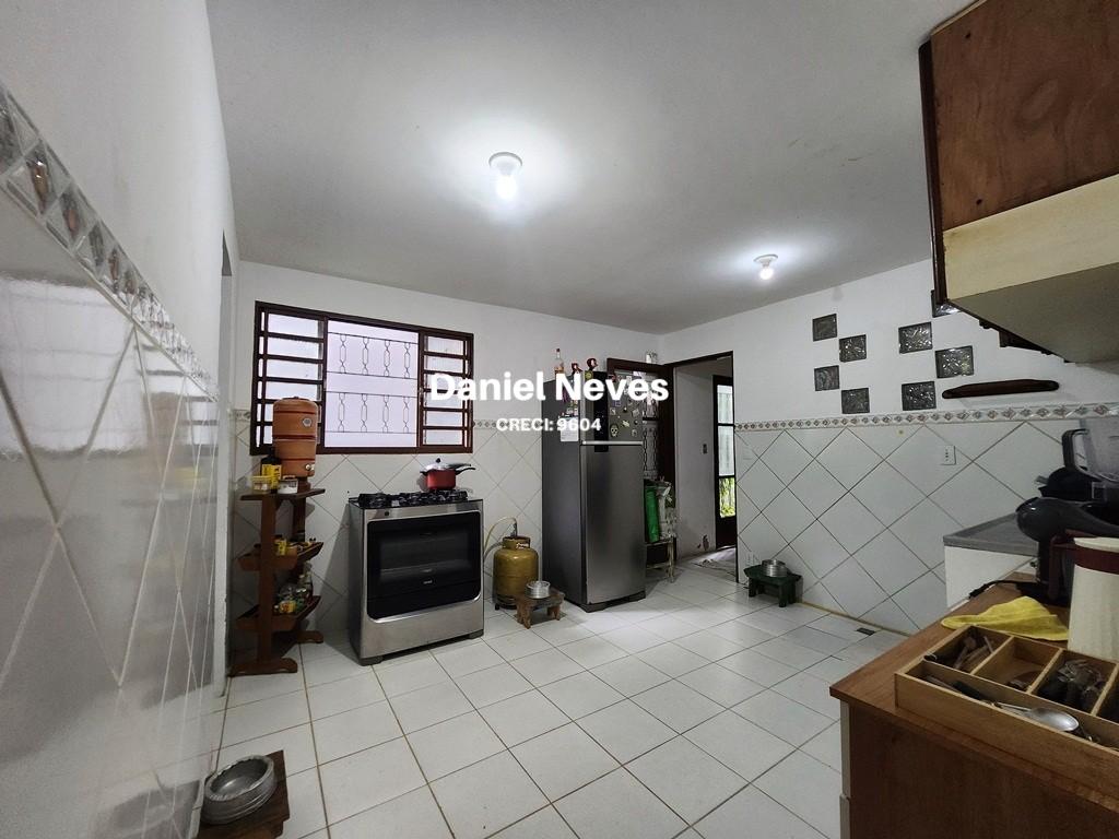 Casa à venda com 4 quartos, 207m² - Foto 15