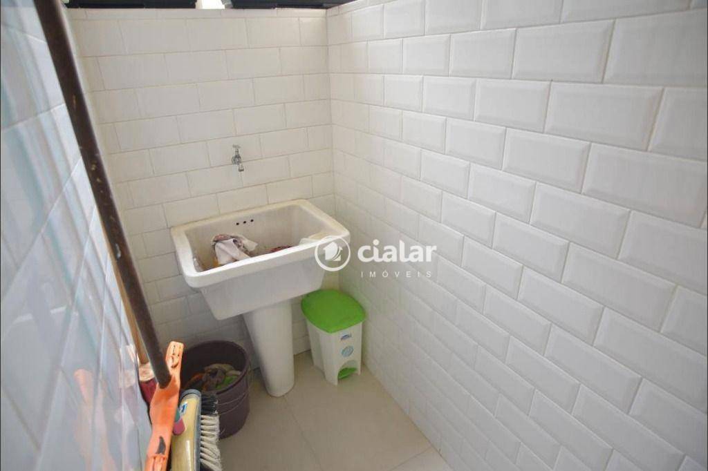 Apartamento à venda com 2 quartos, 70m² - Foto 19