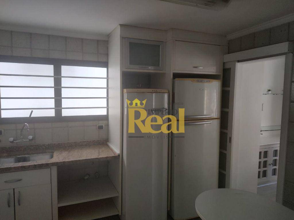 Apartamento à venda com 3 quartos, 160m² - Foto 4