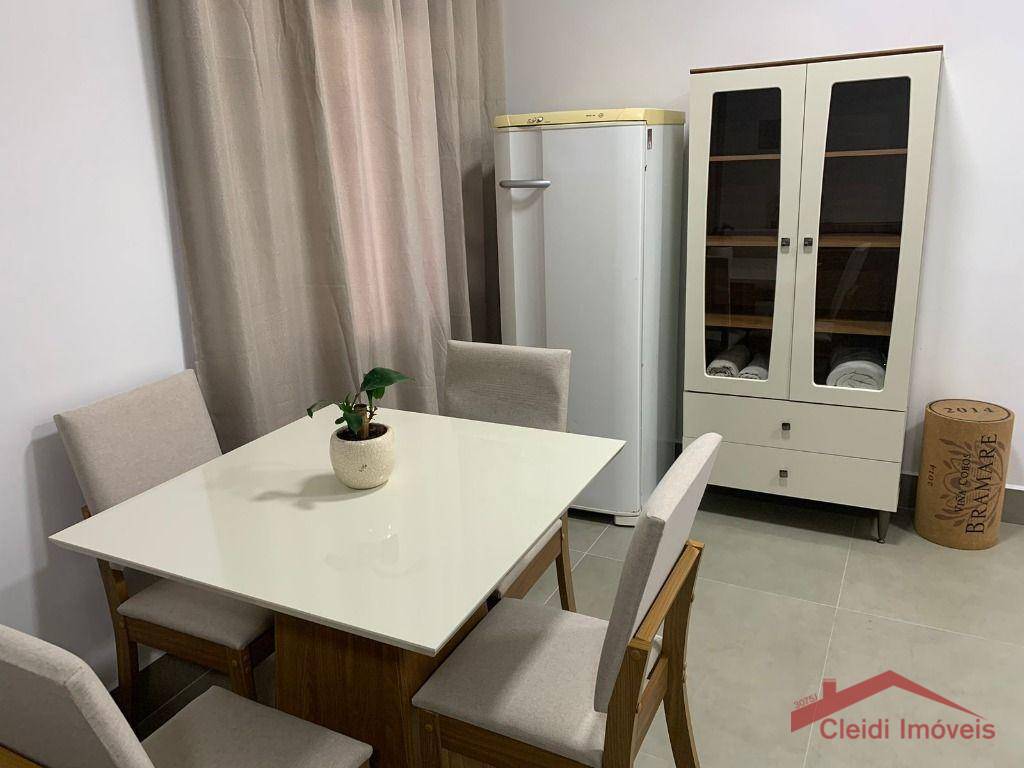 Casa à venda com 3 quartos, 320m² - Foto 7