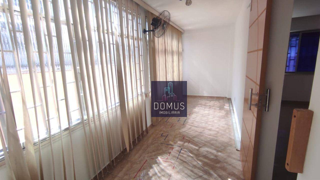 Casa à venda com 3 quartos, 300M2 - Foto 4