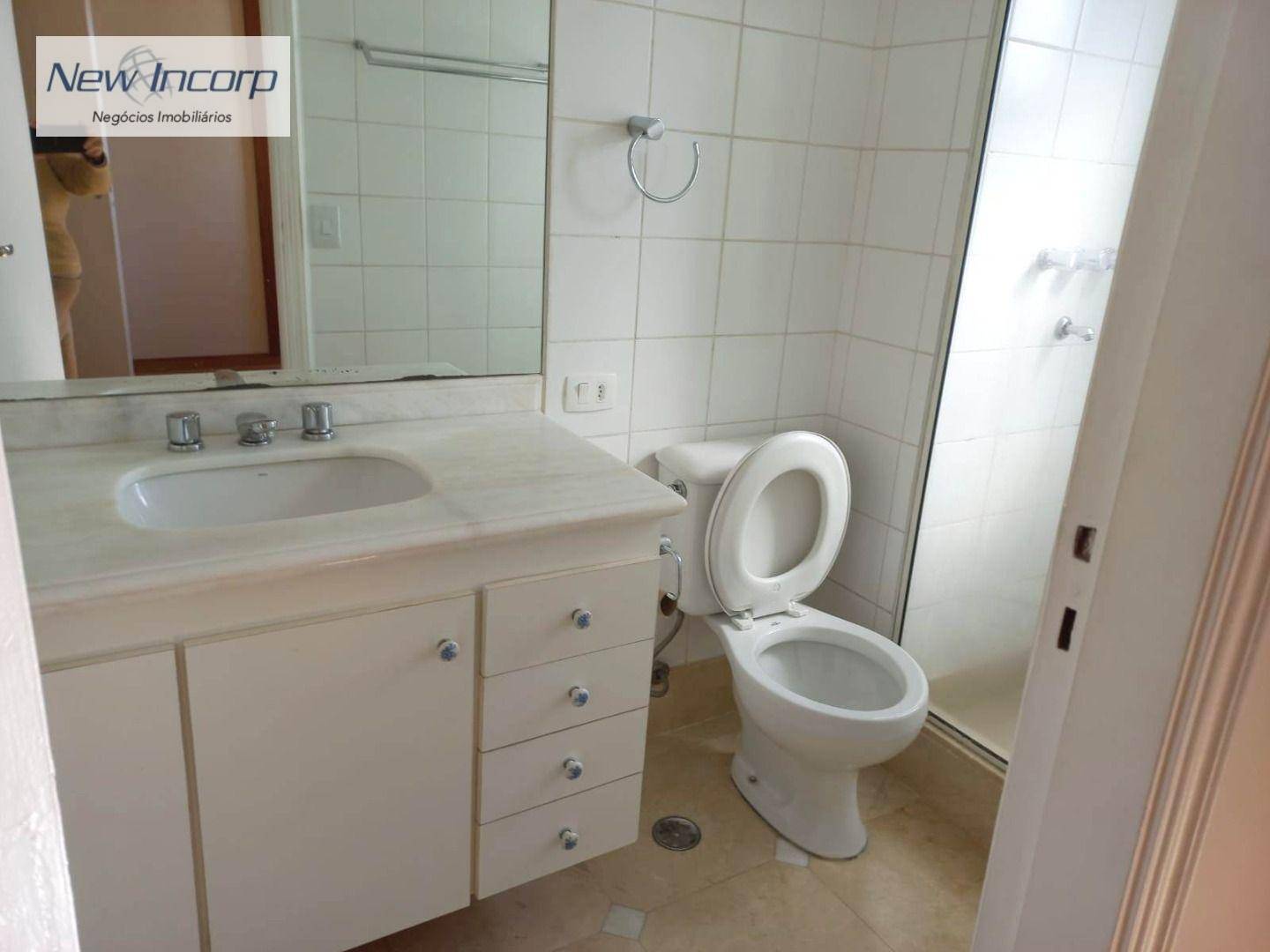 Apartamento à venda com 2 quartos, 70m² - Foto 25