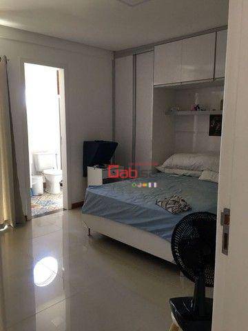 Cobertura à venda com 2 quartos, 180m² - Foto 2