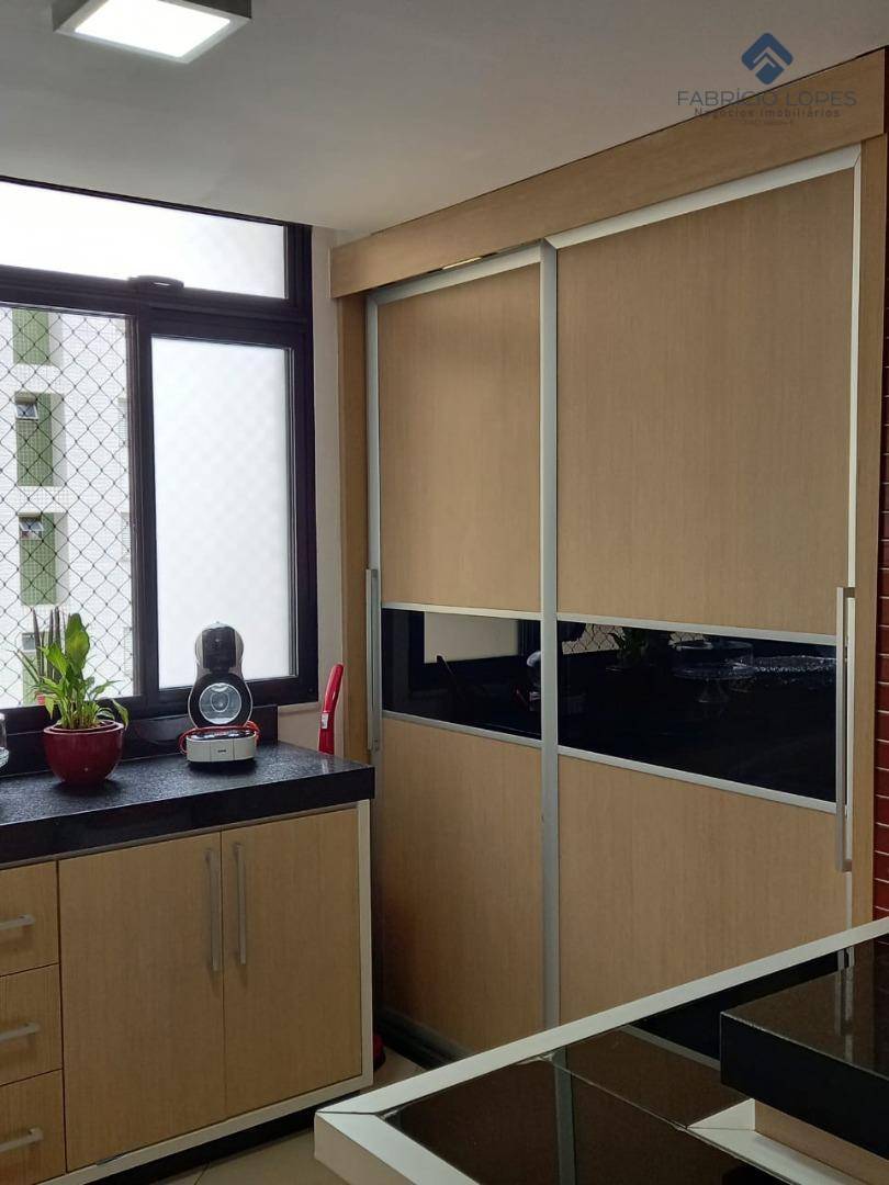 Apartamento à venda com 3 quartos, 154m² - Foto 14