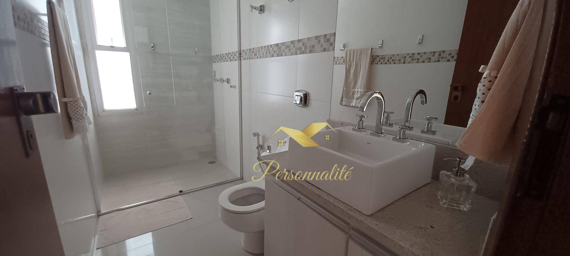 Apartamento à venda com 3 quartos, 228m² - Foto 12