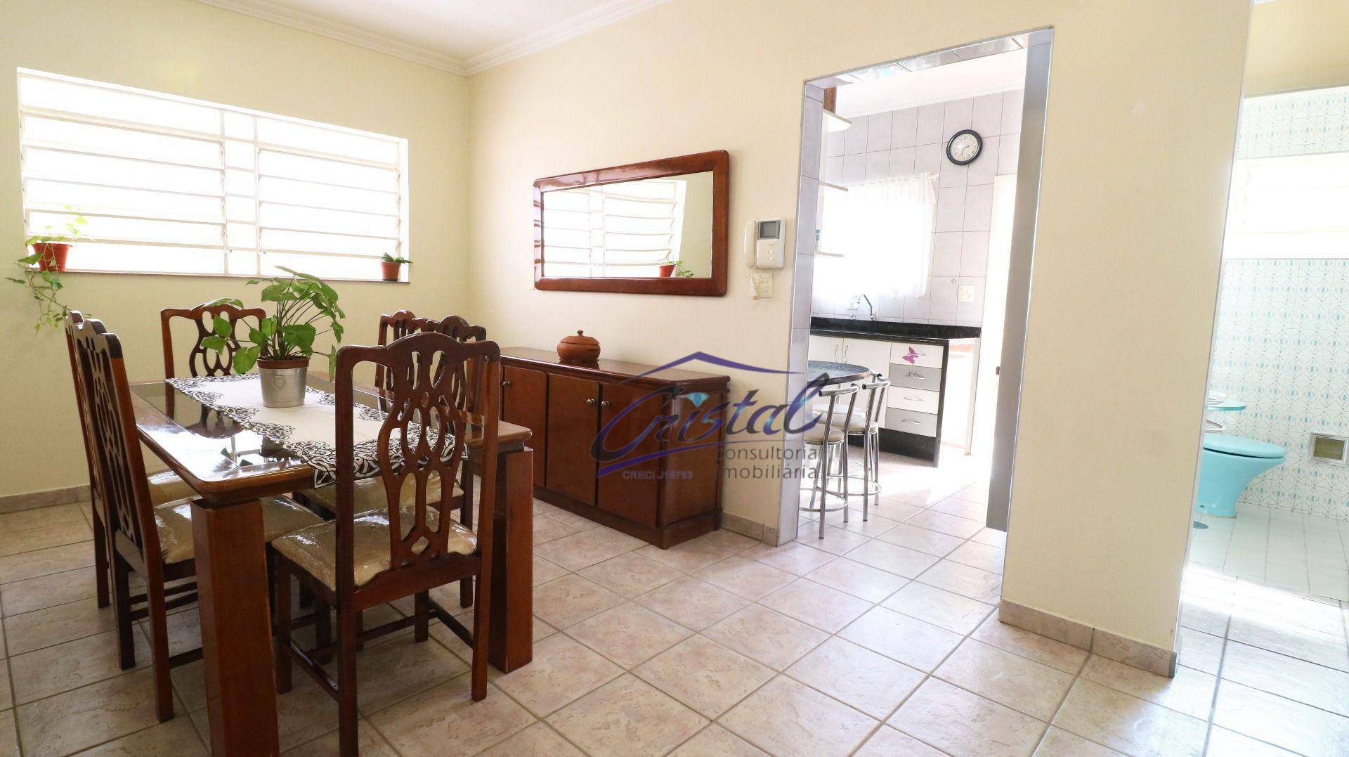 Casa à venda com 4 quartos, 178m² - Foto 4