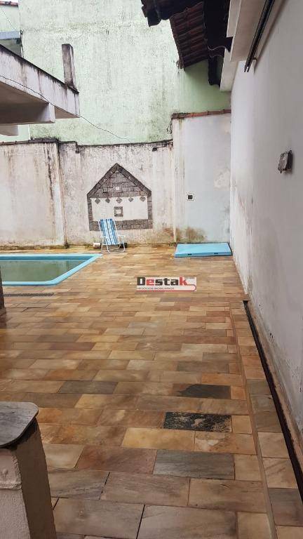 Sobrado à venda com 2 quartos, 180m² - Foto 20