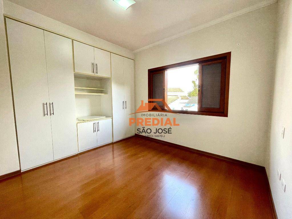 Casa de Condomínio à venda com 3 quartos, 280m² - Foto 33