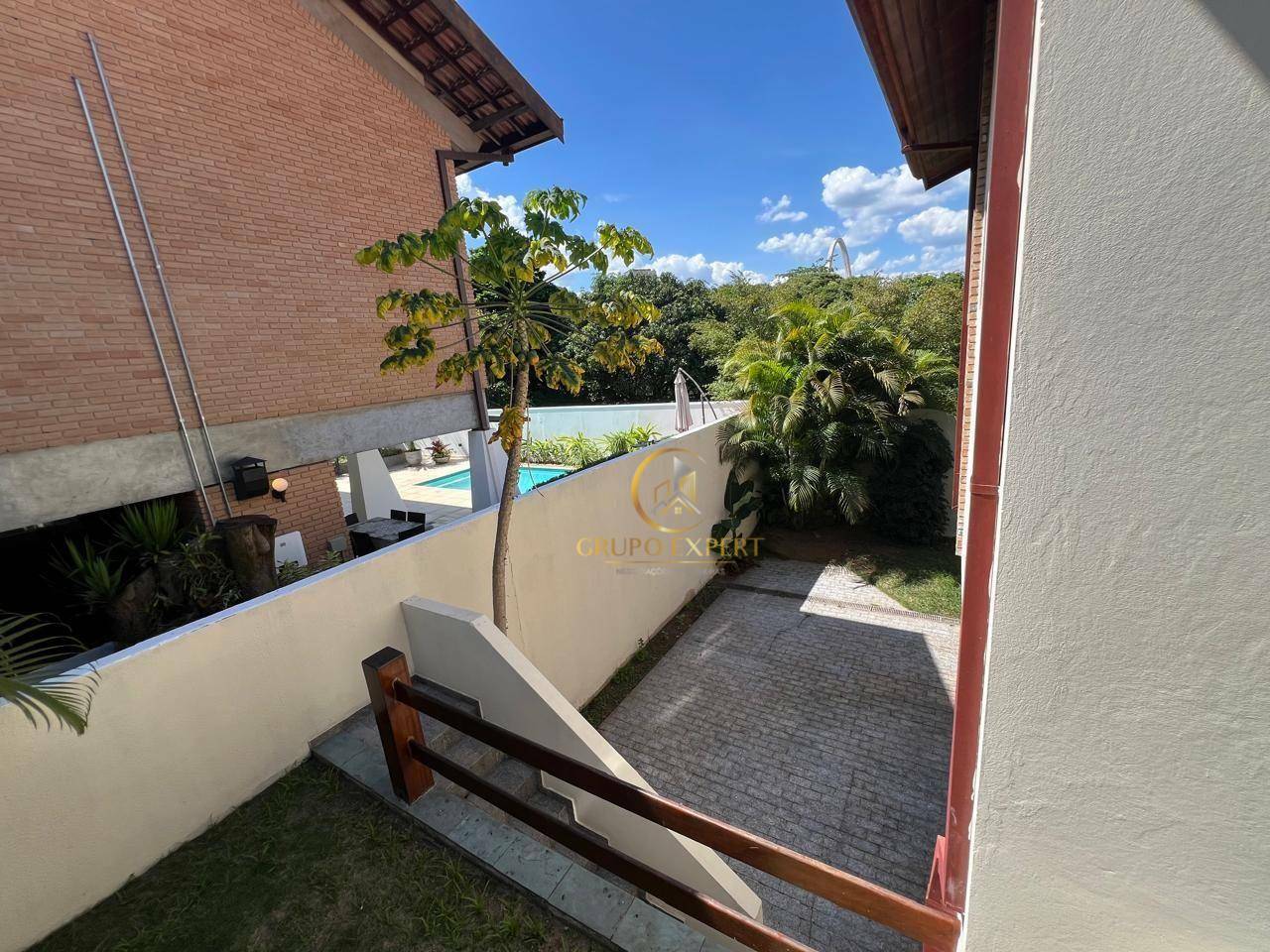 Casa de Condomínio à venda e aluguel com 3 quartos, 300m² - Foto 17