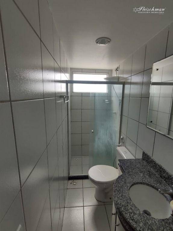 Apartamento para alugar com 2 quartos, 75m² - Foto 19