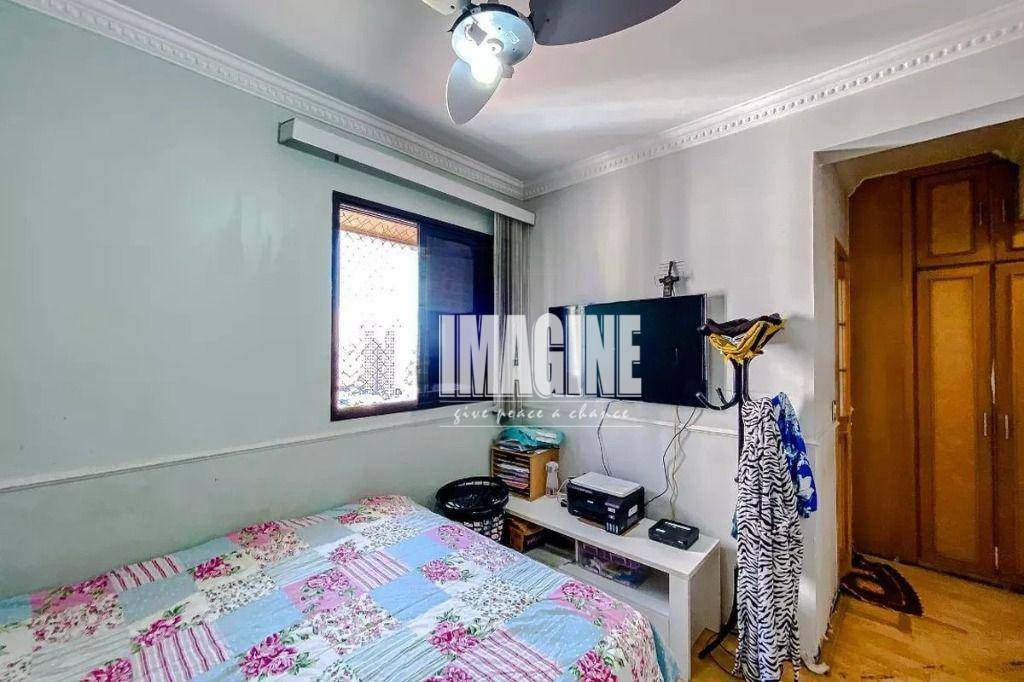 Apartamento à venda com 3 quartos, 107m² - Foto 9