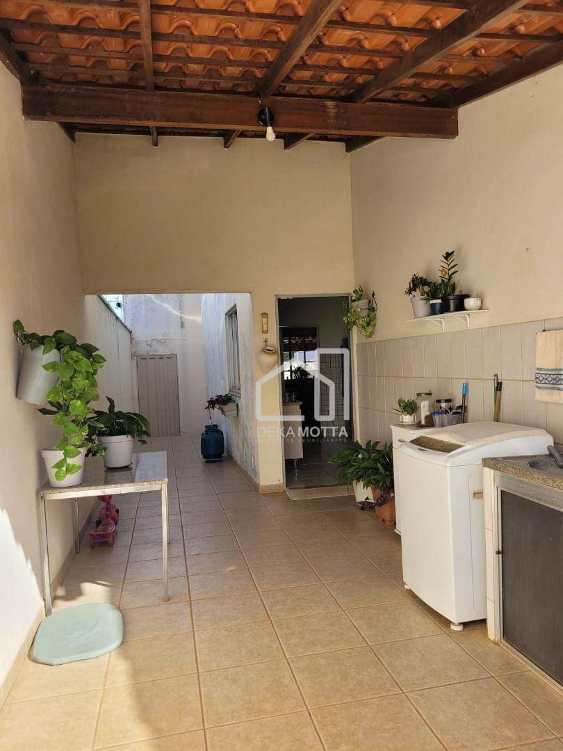 Casa à venda com 3 quartos, 240m² - Foto 21