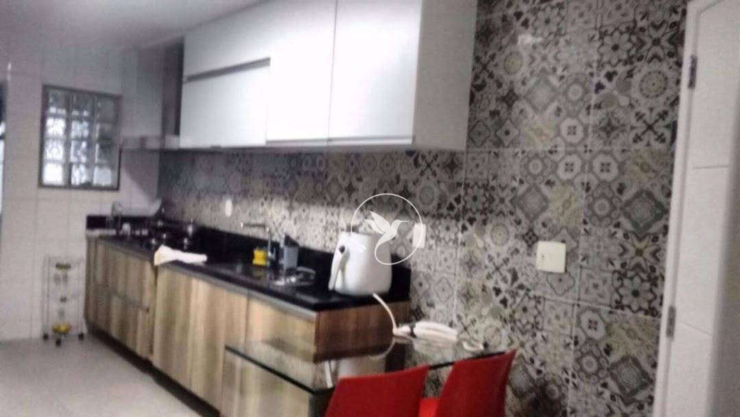 Cobertura à venda com 4 quartos, 220m² - Foto 15