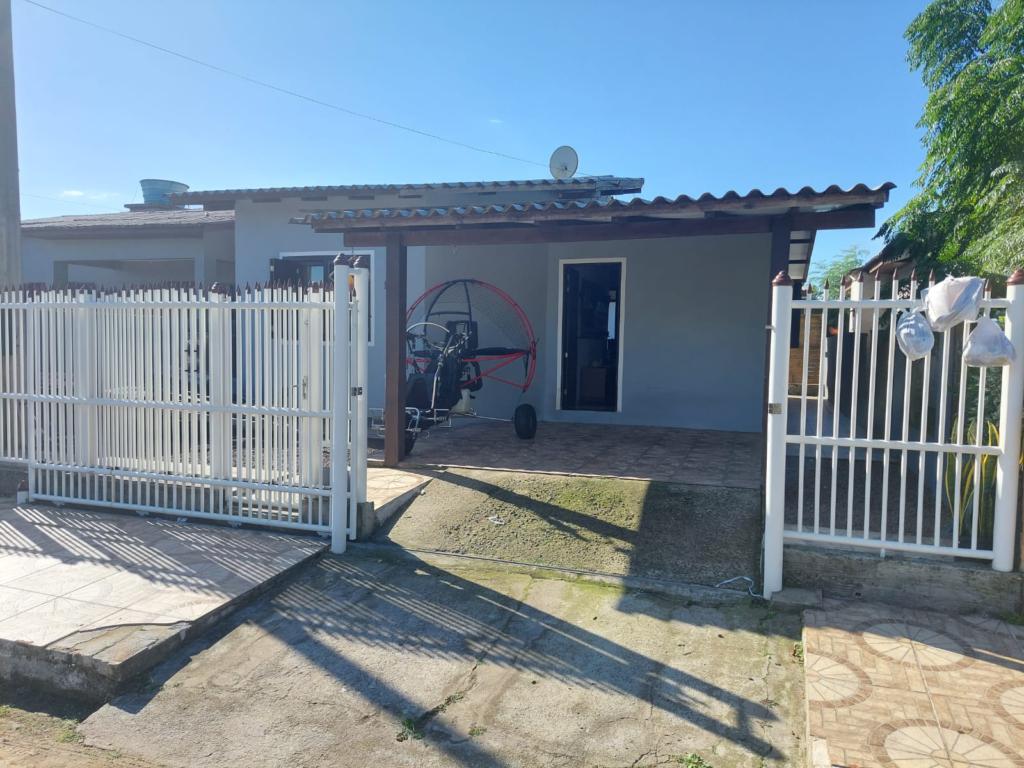 Casa à venda com 2 quartos, 150m² - Foto 2