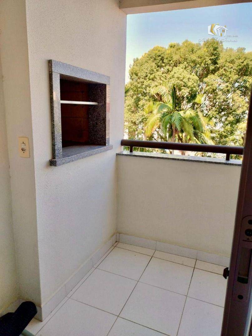 Apartamento à venda com 2 quartos, 72m² - Foto 6