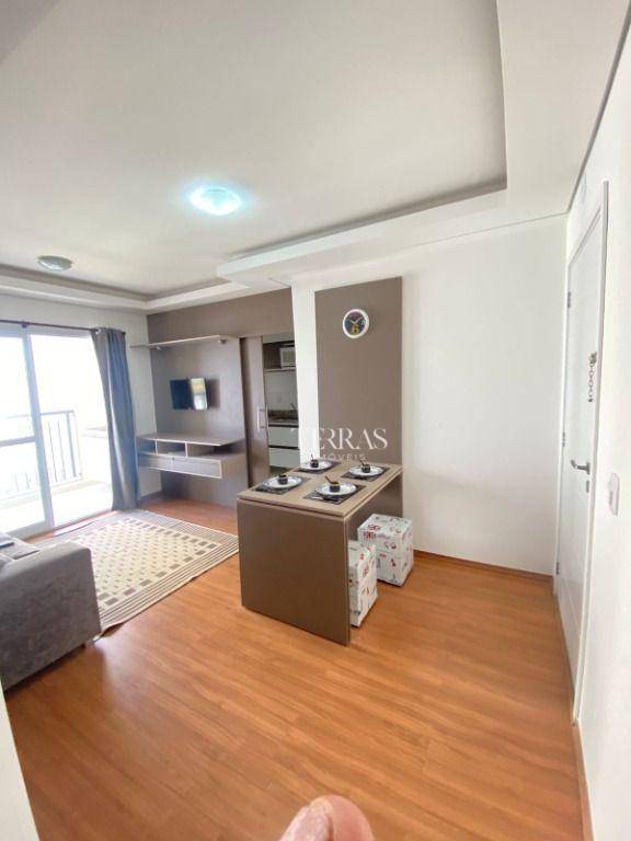 Apartamento à venda com 2 quartos, 75m² - Foto 3