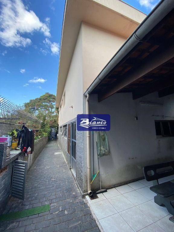 Sobrado à venda com 3 quartos, 250m² - Foto 7