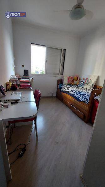 Apartamento à venda com 3 quartos, 77m² - Foto 10