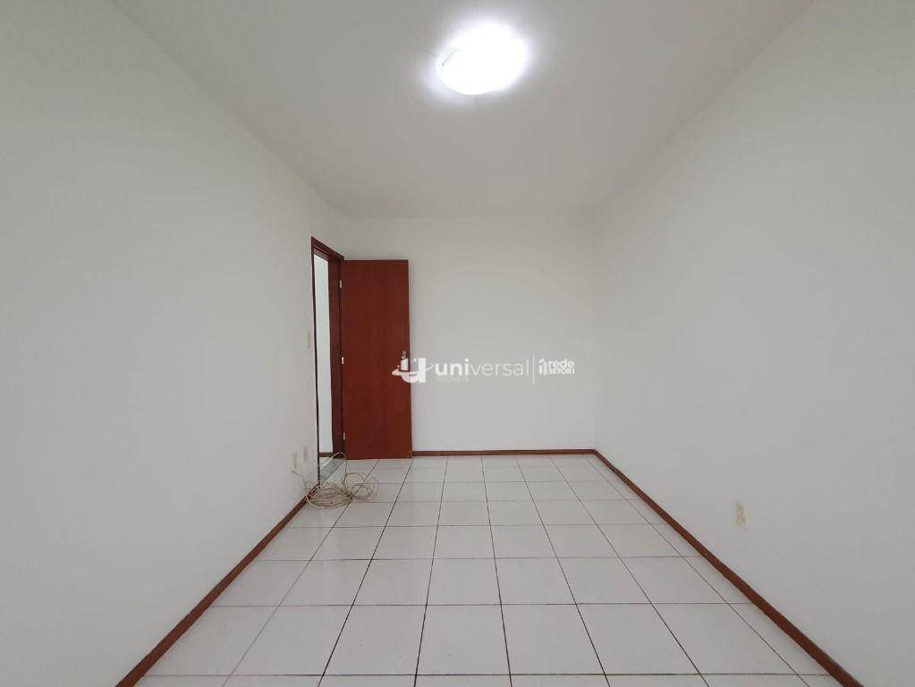 Apartamento para alugar com 2 quartos, 80m² - Foto 6