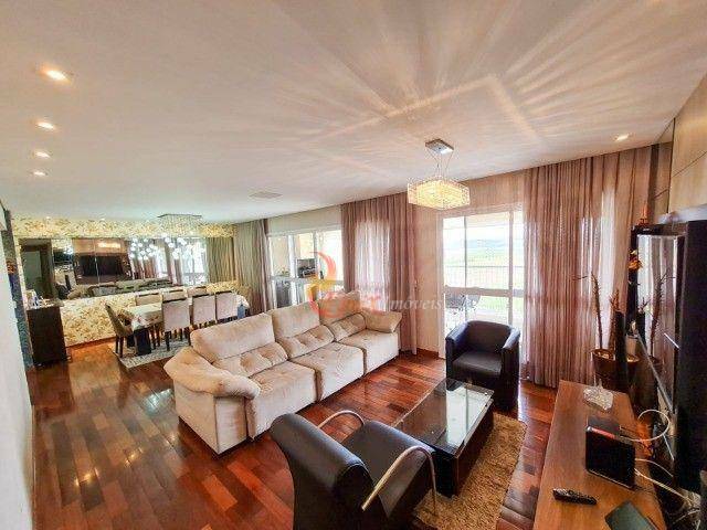 Apartamento à venda com 3 quartos, 156m² - Foto 1