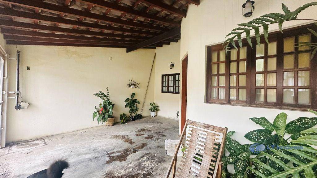 Casa à venda com 2 quartos, 88m² - Foto 5