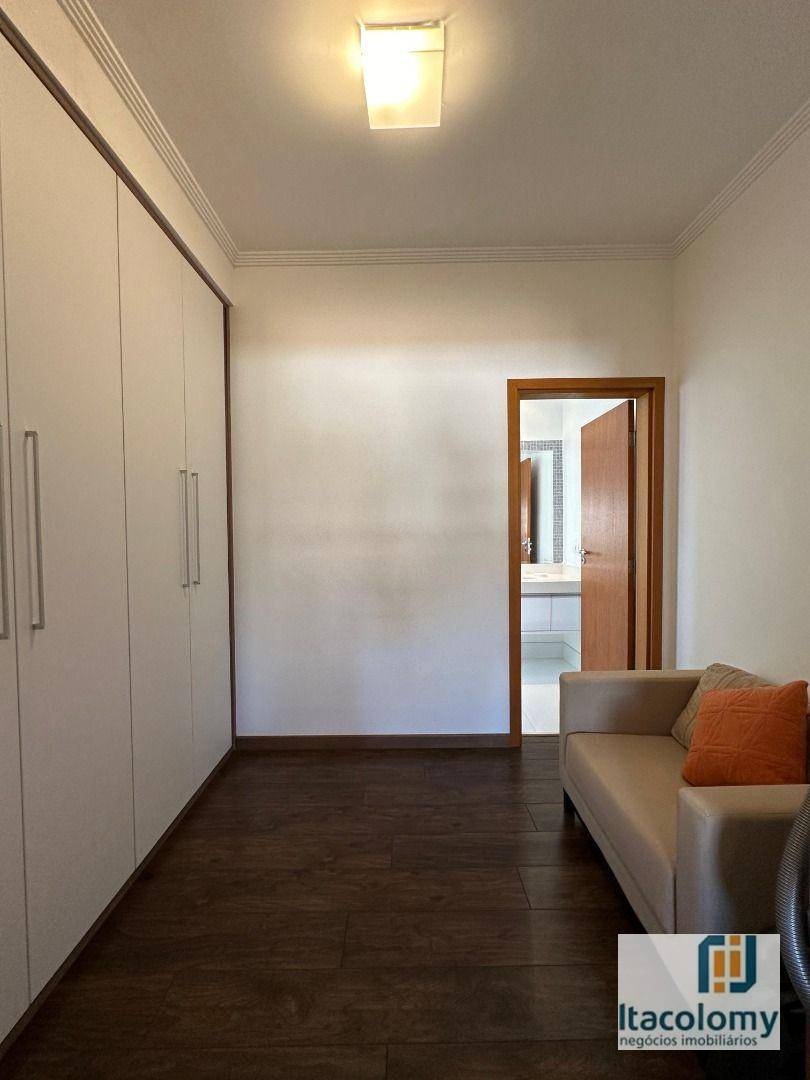 Casa de Condomínio à venda com 3 quartos, 389m² - Foto 12