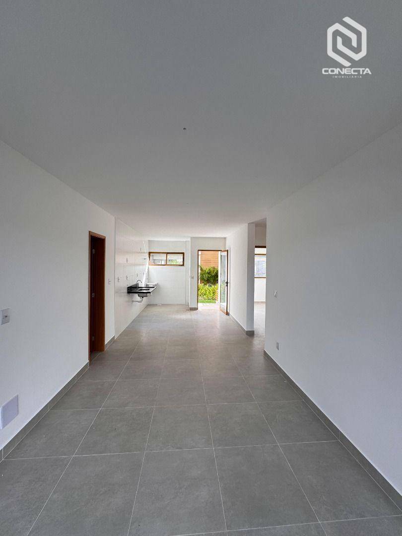 Casa à venda com 2 quartos, 80m² - Foto 18