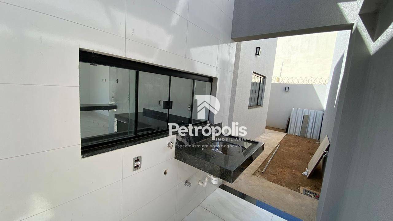 Casa à venda com 3 quartos, 102m² - Foto 17