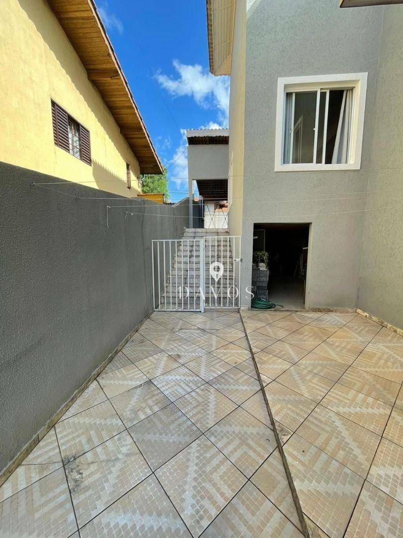 Sobrado à venda com 3 quartos, 240m² - Foto 31