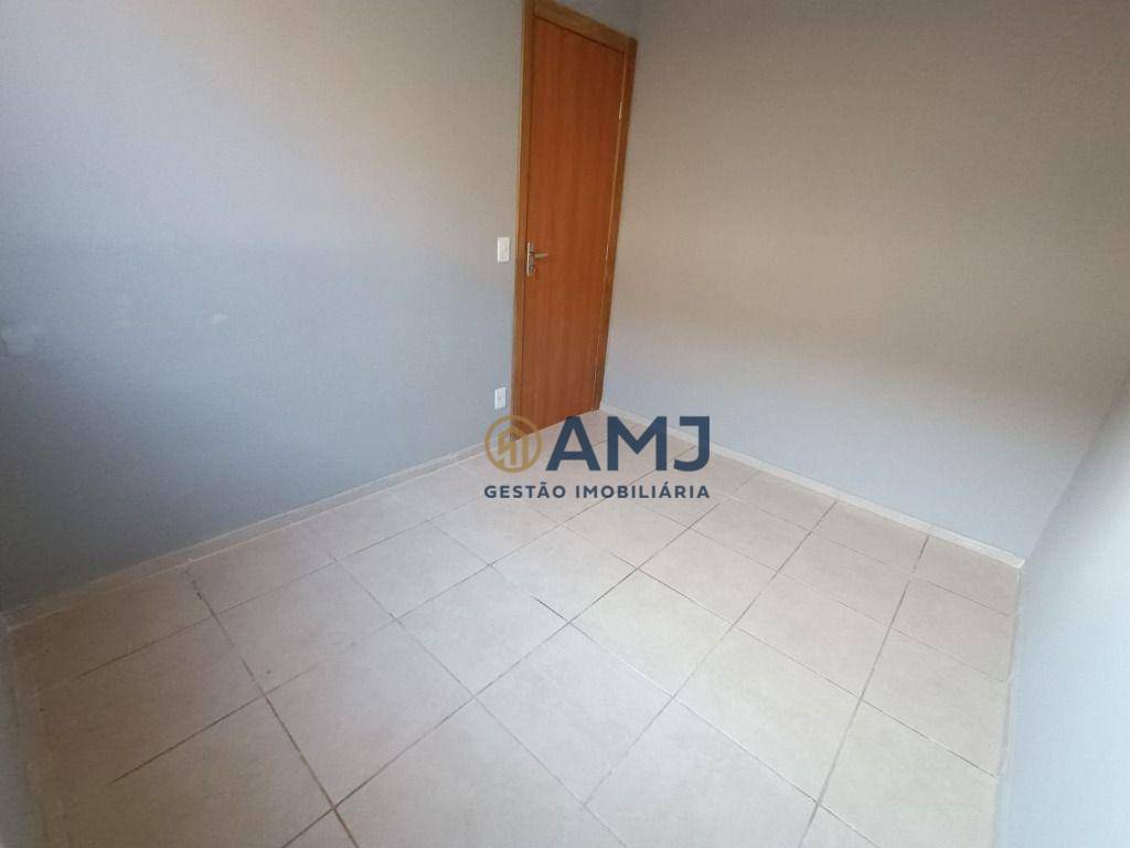 Apartamento à venda com 2 quartos, 44m² - Foto 9