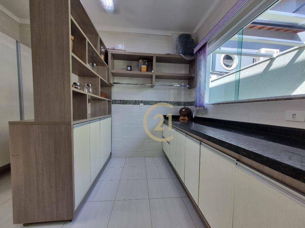 Sobrado à venda e aluguel com 3 quartos, 178m² - Foto 17