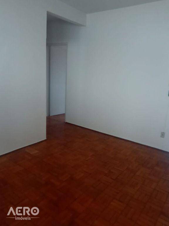 Apartamento à venda com 1 quarto, 40m² - Foto 4