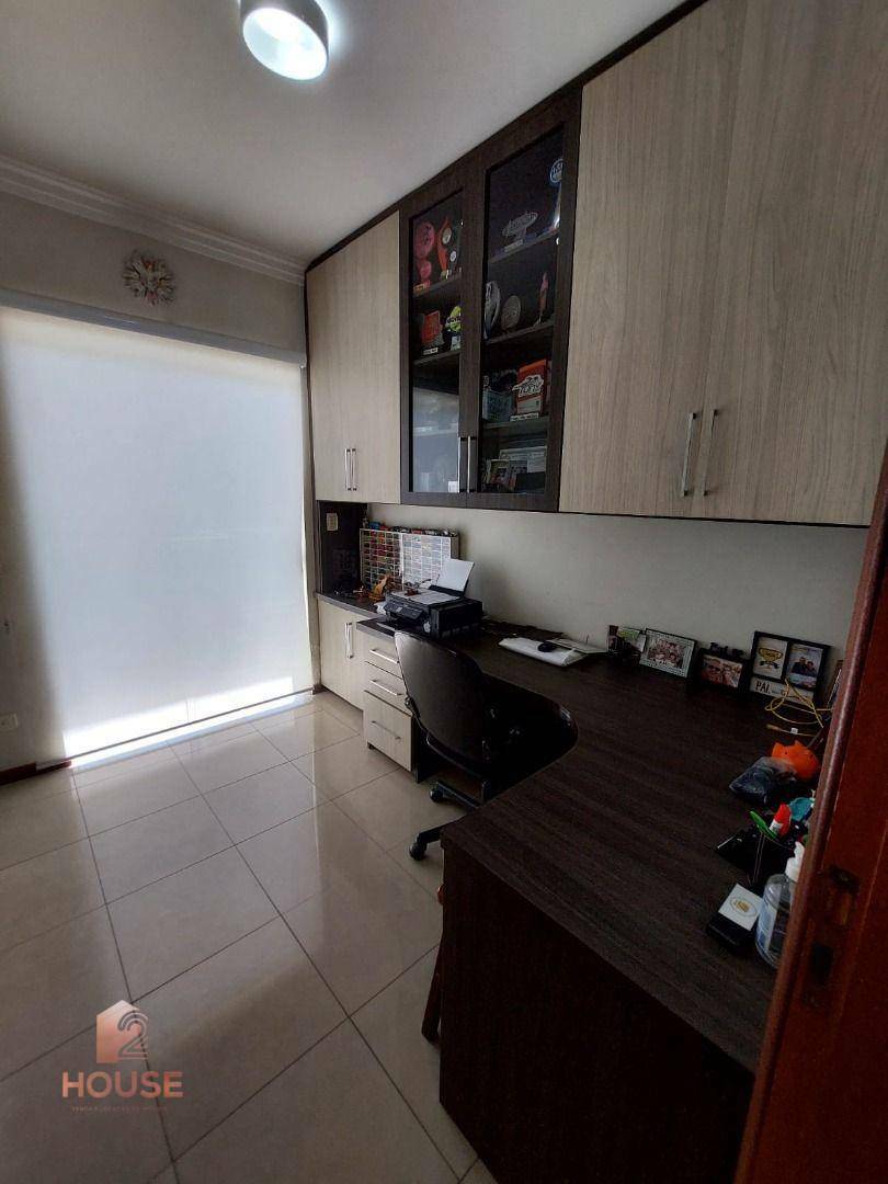 Casa de Condomínio à venda com 3 quartos, 300m² - Foto 18