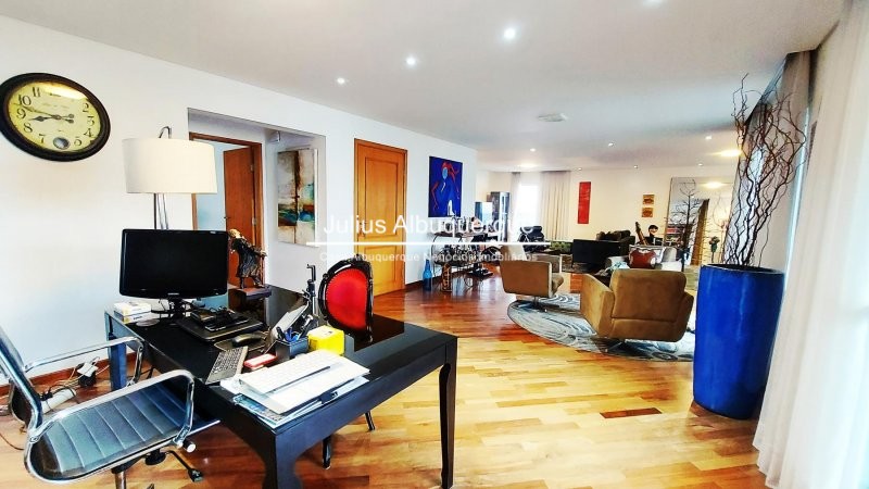 Apartamento à venda com 3 quartos, 253m² - Foto 1