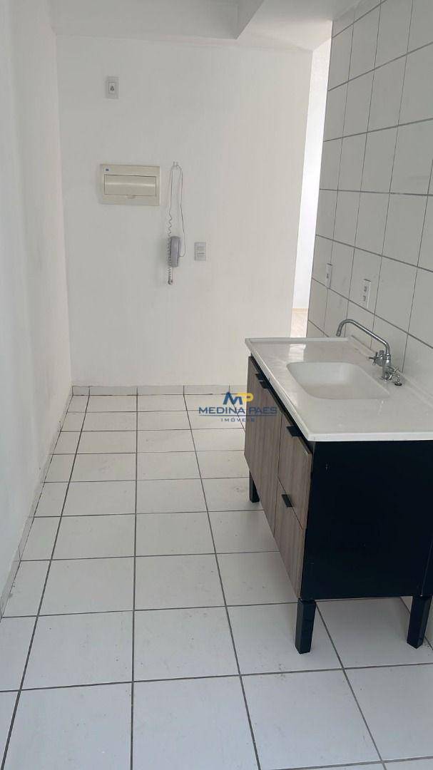 Apartamento à venda com 2 quartos, 50m² - Foto 4