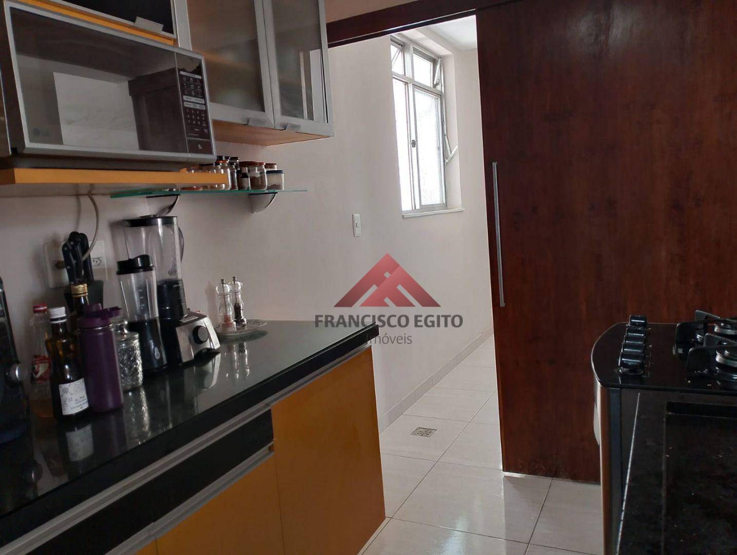 Apartamento à venda com 2 quartos, 80m² - Foto 13